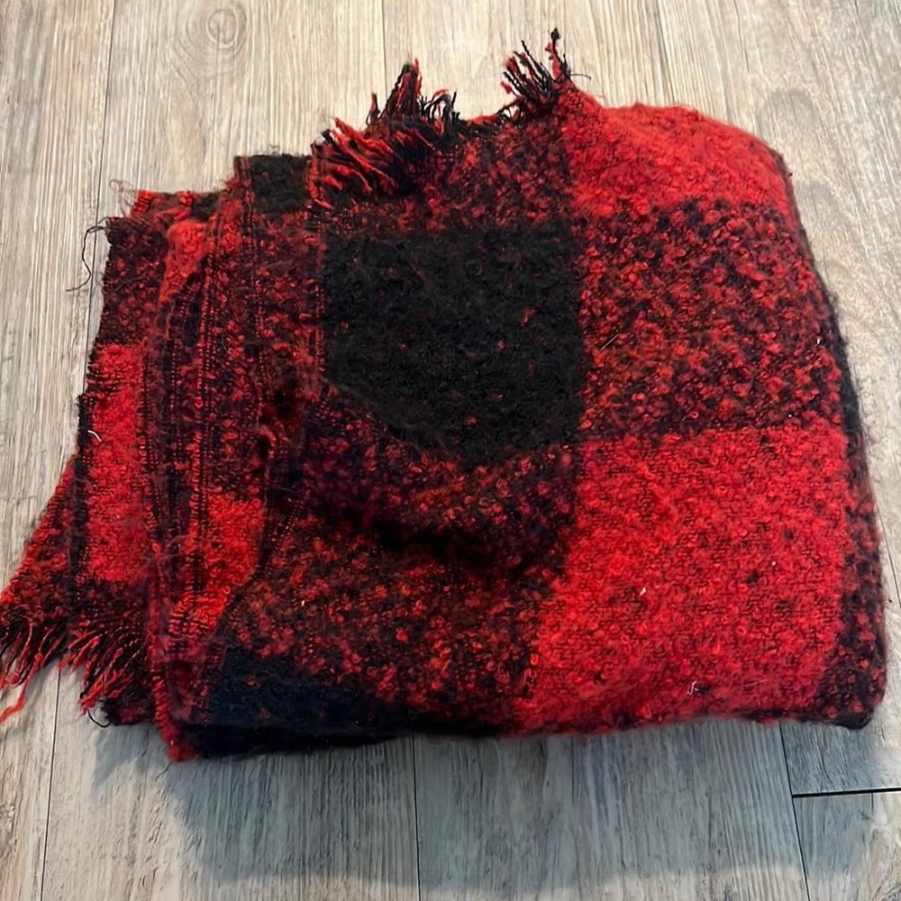 American eagle buffalo plaid red and black blanket scarf
